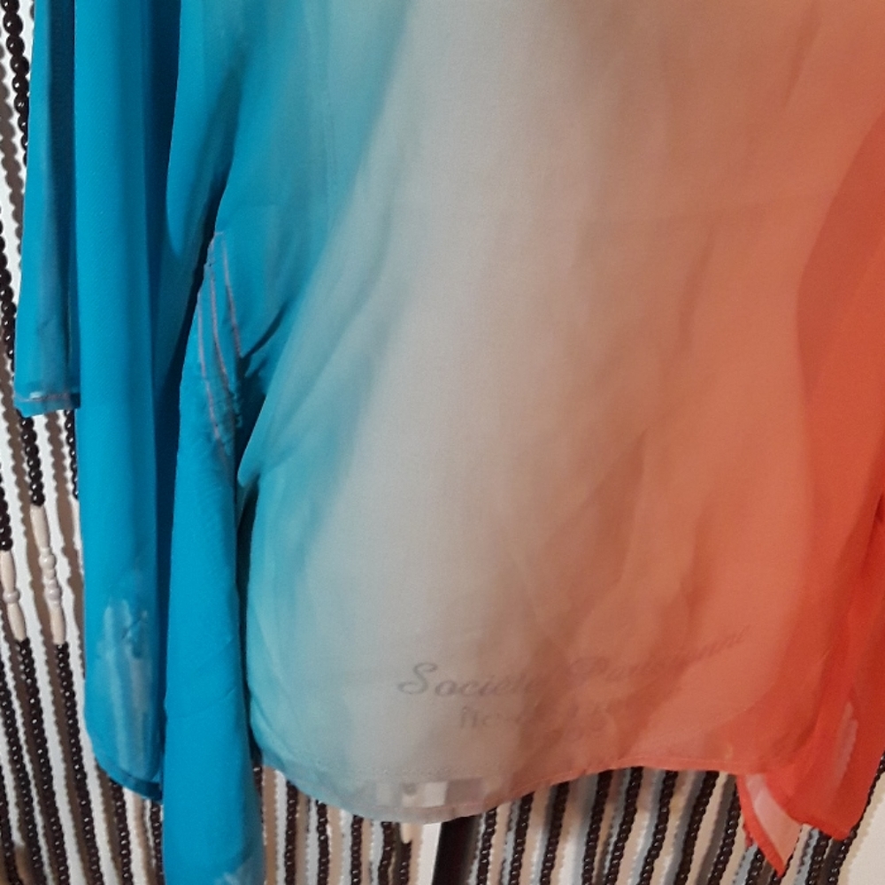 Pretty Studio Y Top - Picture 3 of 15